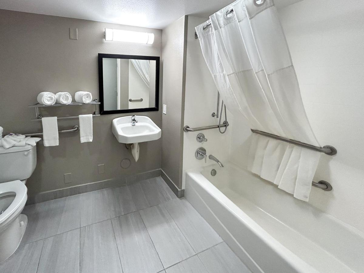 Studio 6 Suites Carson, Ca Bagian luar foto